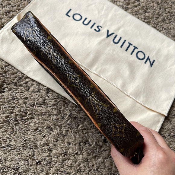 Louis Vuitton Marly Dragonne Monogram Wristlet - Picture 5 of 14